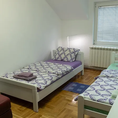 Apartment Bubamara House